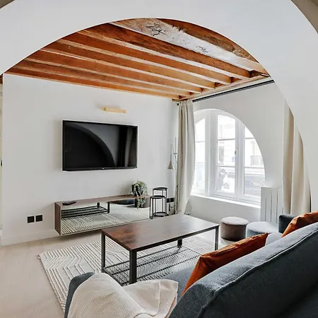 Cosy Near The Louvre Museum Paris